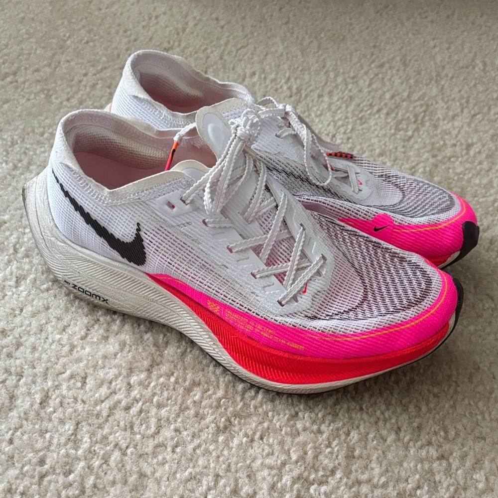 Nike ZoomX Vaporfly Next% 2 running shoes "Rawdacious” pink/white Mens 7 Wmn 8.5